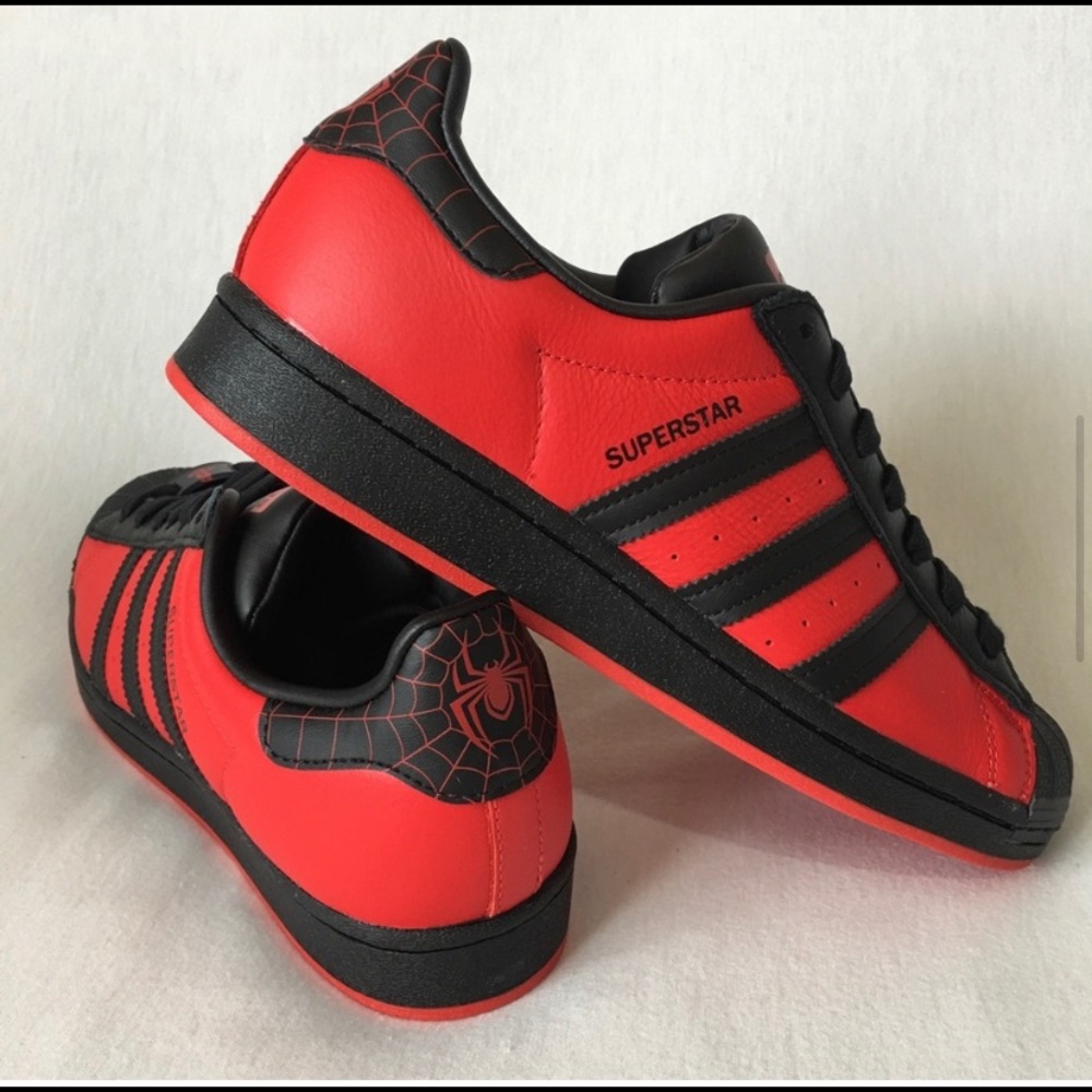 PlayStation X MARVEL SPIDER-MAN SUPERSTARS SIZE 8.5. New. Box not included.